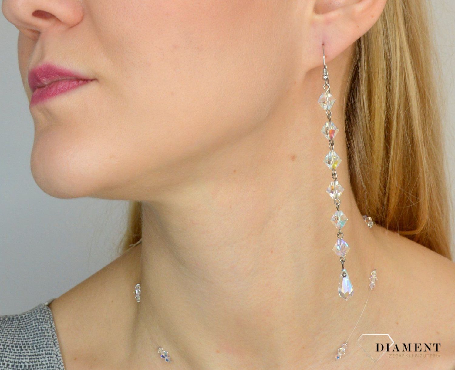 Kolczyki srebrne wiszące Swarovski 11 cm. Kolczyki Swarovski element w opalizującym kolorze KR 493-1 wykonana ze srebra próby 925 oraz ekskluzywnych kryształów Swarovski® crystals..jpg